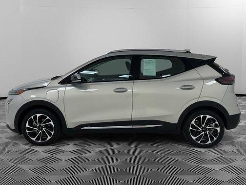 Gray 2022 Chevrolet Bolt EUV Premier