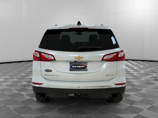 White 2018 Chevrolet Equinox 2LT