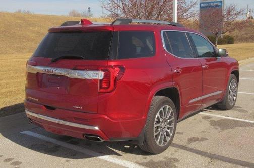 2021 GMC Acadia Denali
