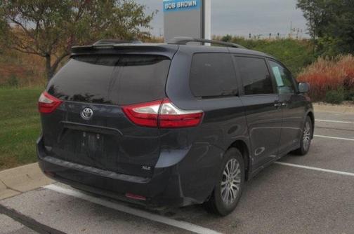 2018 Toyota Sienna L