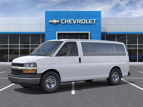 2025 Chevrolet Express 3500 LT