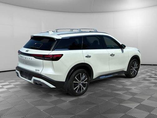 Majestic White 2025 INFINITI QX60 SENSORY