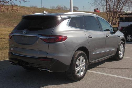 2021 Buick Enclave Essence