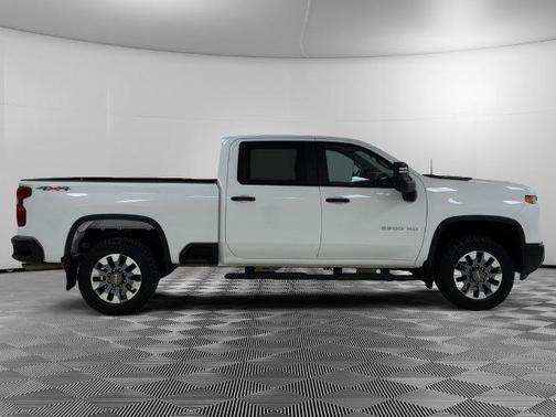White 2026 Chevrolet Silverado 2500 Custom