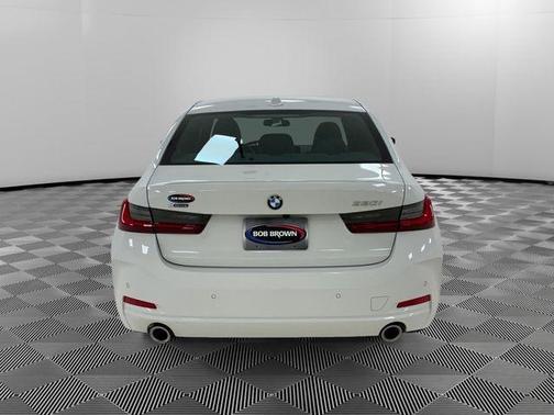 2025 BMW 330 i xDrive