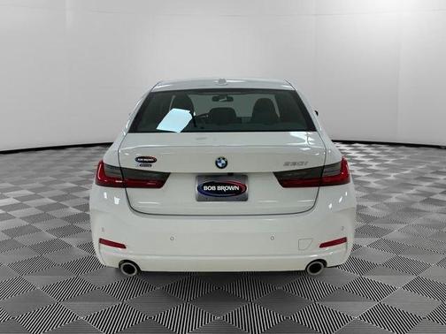 2025 BMW 330 i xDrive