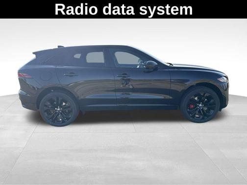 2026 Jaguar F-PACE P400 R-Dynamic S
