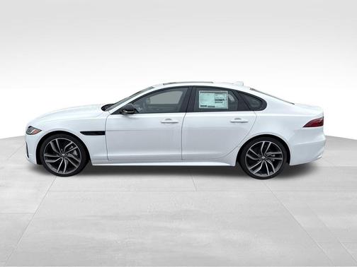 2024 Jaguar XF R-Dynamic SE