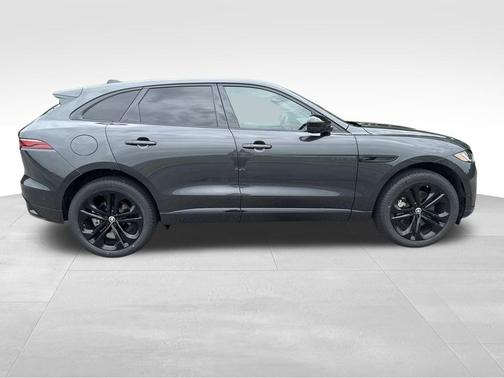 2025 Jaguar F-PACE P400 R-Dynamic S