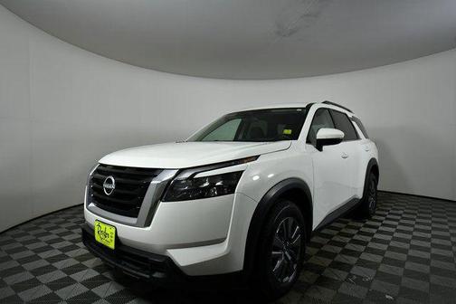2024 Nissan Pathfinder SV 4WD