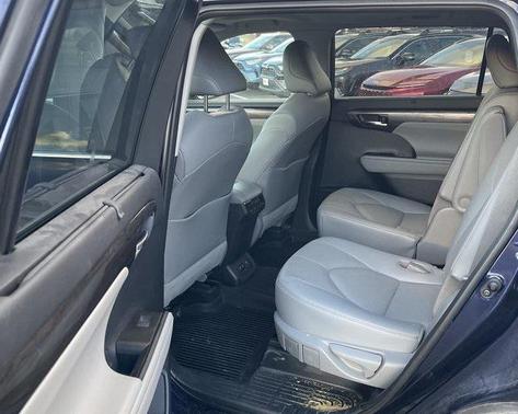 2021 Toyota Highlander Limited