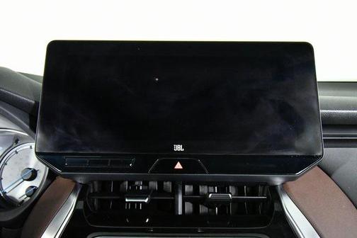 2023 Toyota Venza XLE