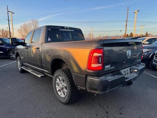 2023 RAM 2500 Laramie Crew Cab 4x4 6'4' Box