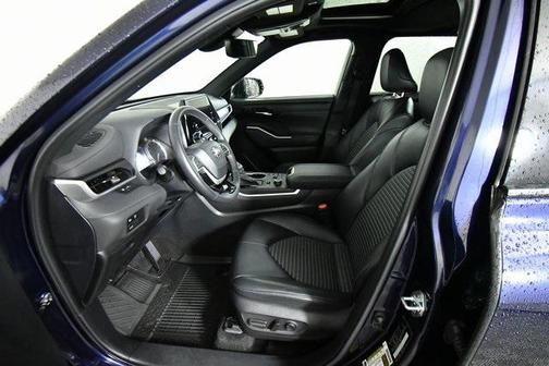 2024 Toyota Highlander XSE