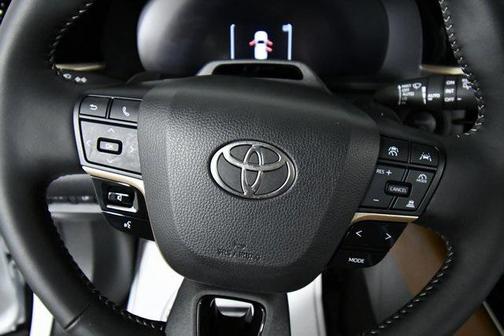 2025 Toyota Crown Signia Limited