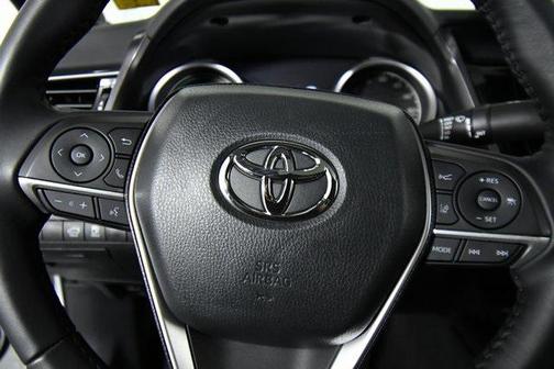 2023 Toyota Camry Hybrid XLE