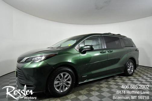 2021 Toyota Sienna LE