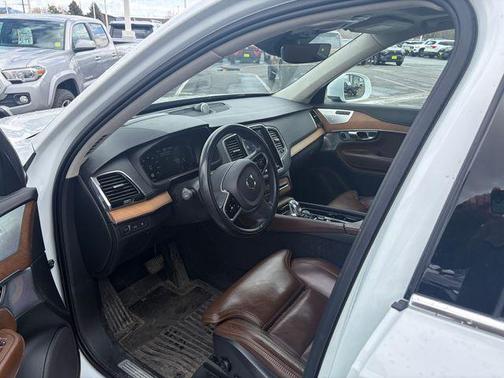 2019 Volvo XC90 Hybrid T8 Inscription