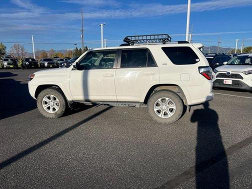 2021 Toyota 4Runner SR5