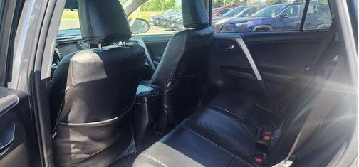 2016 Toyota RAV4 Hybrid XLE