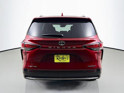 Pearl 2026 Toyota Sienna Platinum