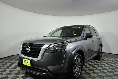 2025 Nissan Pathfinder SV 4WD