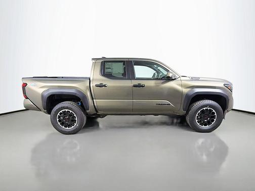 Bronze 2026 Toyota Tacoma Hybrid TRD Off Road