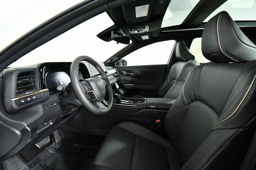 2025 Toyota Crown Signia Limited