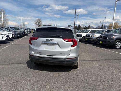2020 GMC Terrain SLE
