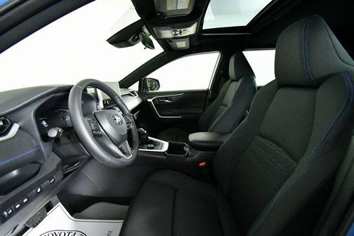 2025 Toyota RAV4 Hybrid SE