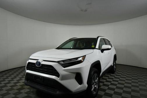 2022 Toyota RAV4 Hybrid XLE