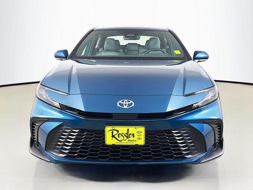 Ocean 2026 Toyota Camry SE