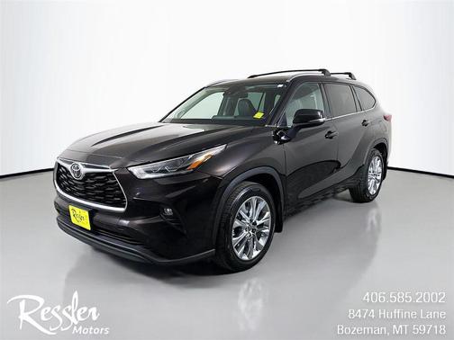 Opulent Amber 2022 Toyota Highlander Limited