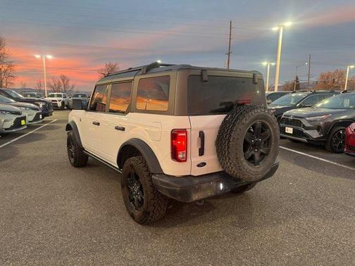 2024 Ford Bronco Black Diamond