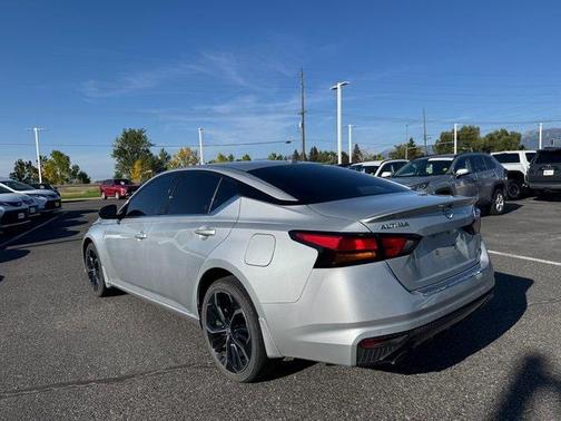 2023 Nissan Altima SR Intelligent AWD