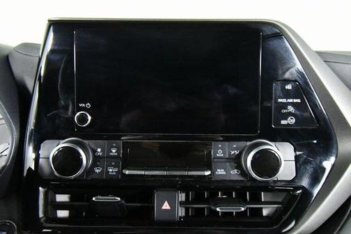 2023 Toyota Highlander LE I4