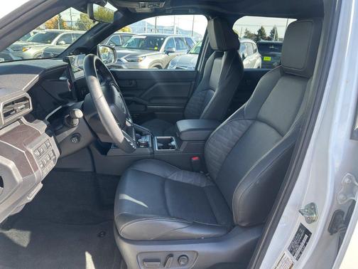 Ice 2025 Toyota 4Runner TRD Off Road Premium