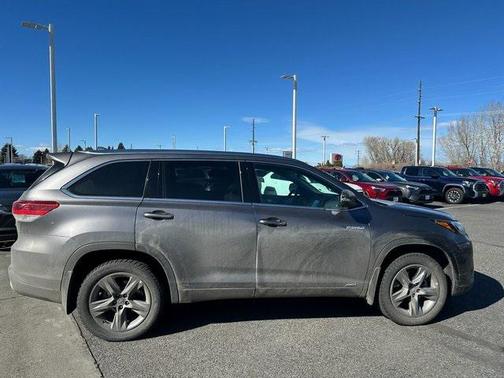 2019 Toyota Highlander Hybrid Platinum