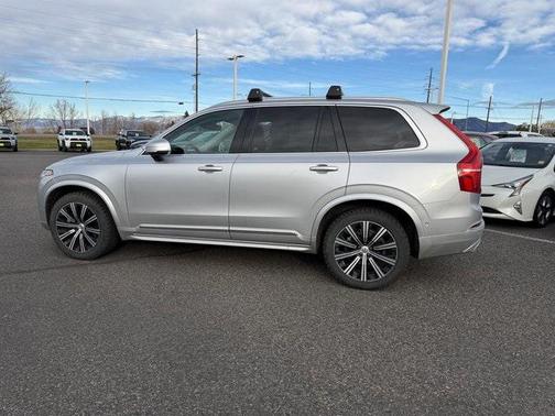 2021 Volvo XC90 T6 Inscription