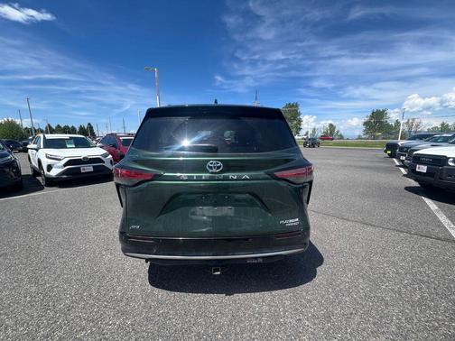 Cypress 2024 Toyota Sienna Platinum