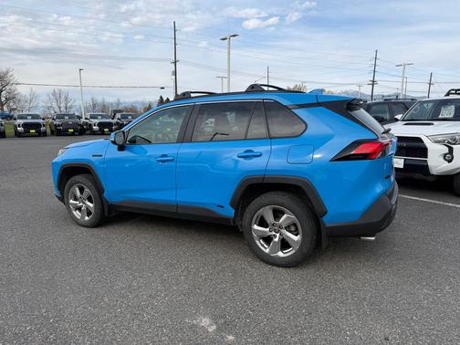 2021 Toyota RAV4 Hybrid XLE Premium