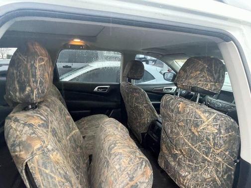 2017 Nissan Pathfinder Platinum