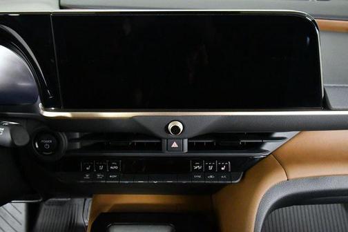 2025 Toyota Crown Signia Limited