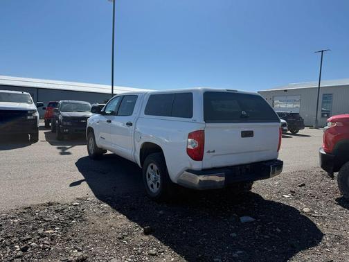 Super White 2016 Toyota Tundra SR5