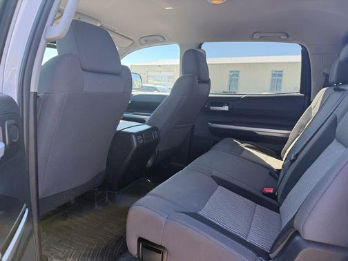 Super White 2016 Toyota Tundra SR5