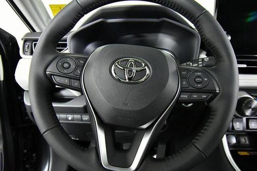 2025 Toyota RAV4 Hybrid XLE Premium