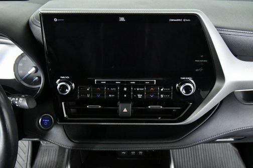 2020 Toyota Highlander Hybrid Platinum