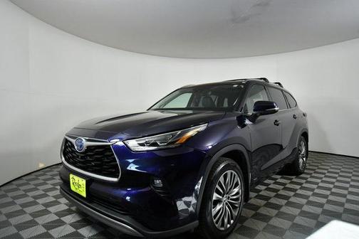 2020 Toyota Highlander Hybrid Platinum
