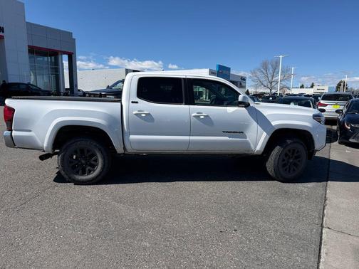 2023 Toyota Tacoma SR5