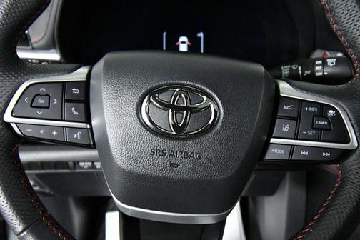 2025 Toyota Sienna XSE 7 Passenger